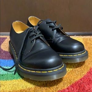 WORN ONCE — Doc Martens 1461 Hard Leather, Size 7